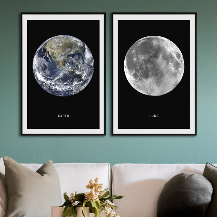 fotoprints en posters als set of collage met de maan en de aarde